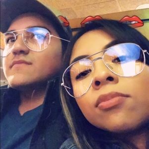 Meet your Posher, Adriss